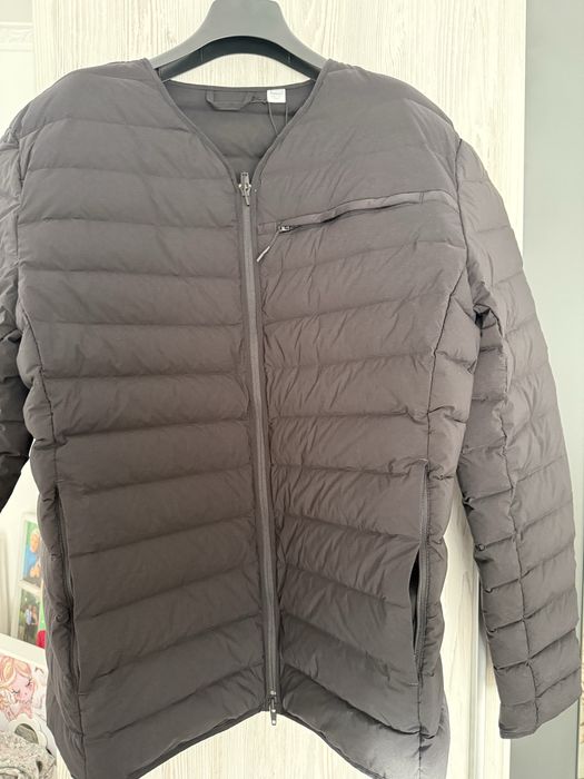 Geaca Adidas Y3 noua cu eticheta marimea XL dar este ca un L!