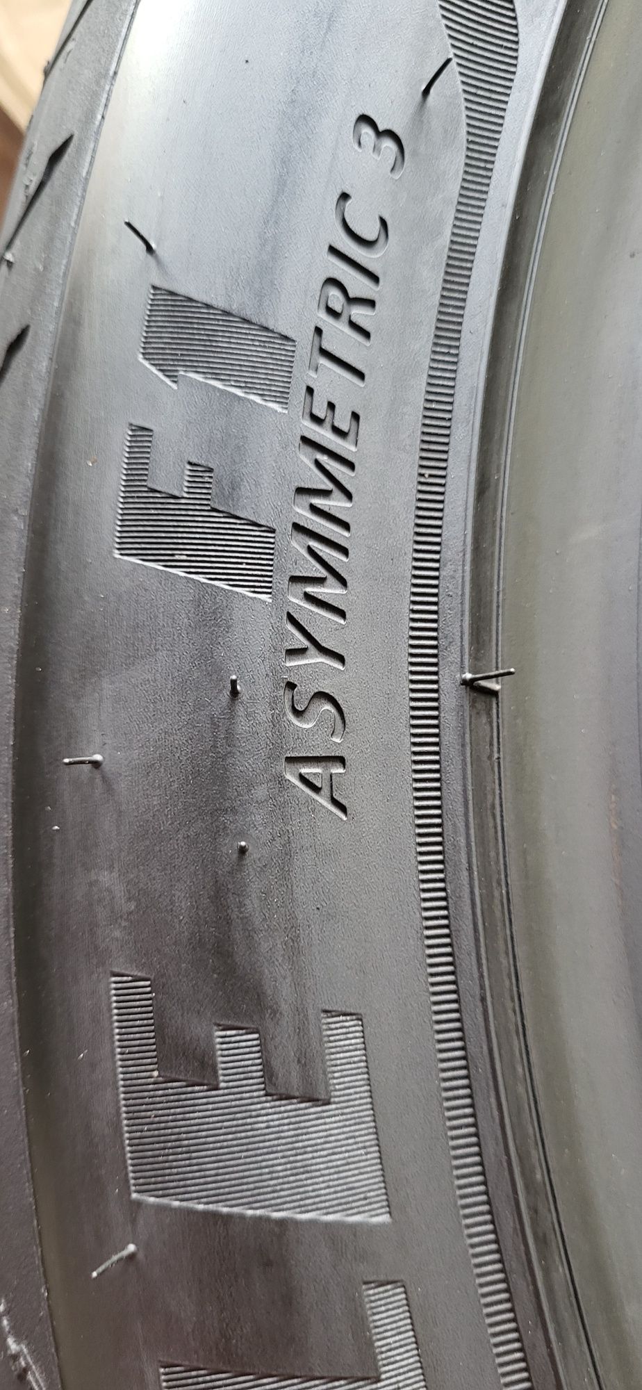 2 anvelope 245 45 18 goodyear asymmetric 3 7,5mm 2023