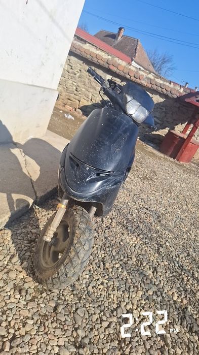 Vand scuter de 49cc peugeot buxy