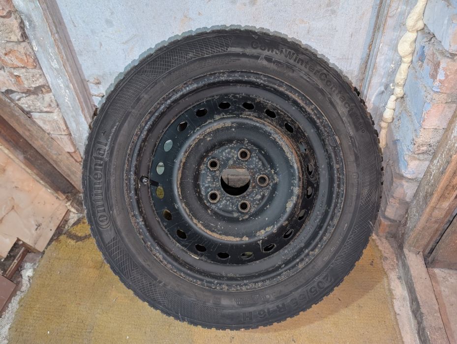 Jante de tabla honda cu cauciucuri de iarna 205/55 R16
