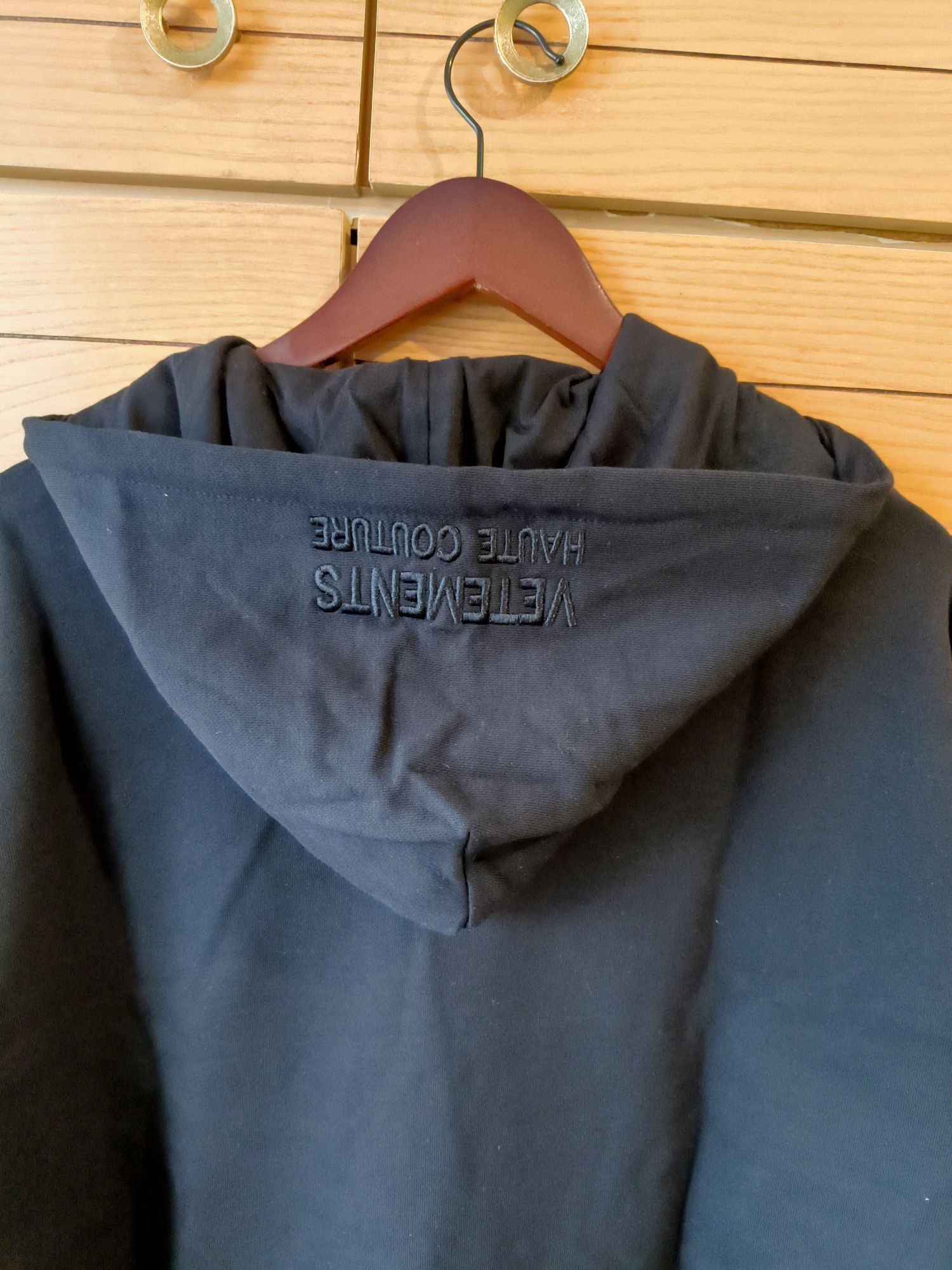 НОВ | суитшърт VETEMENTS. unisex