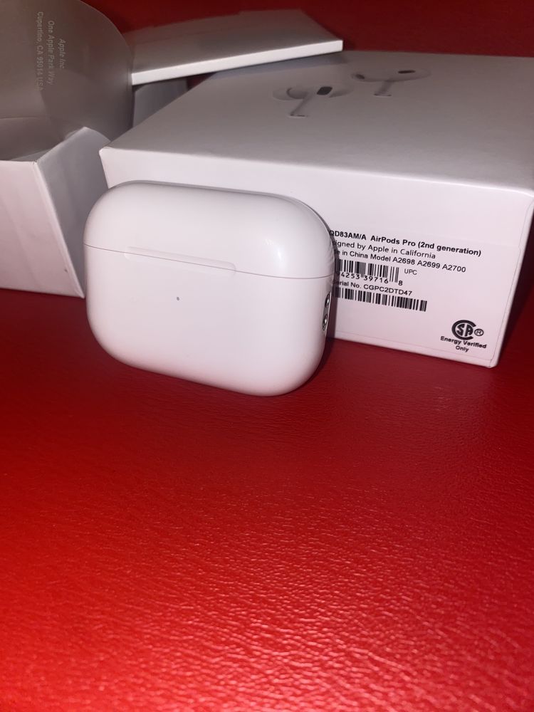 Apple airpods 2 !НОВИ!