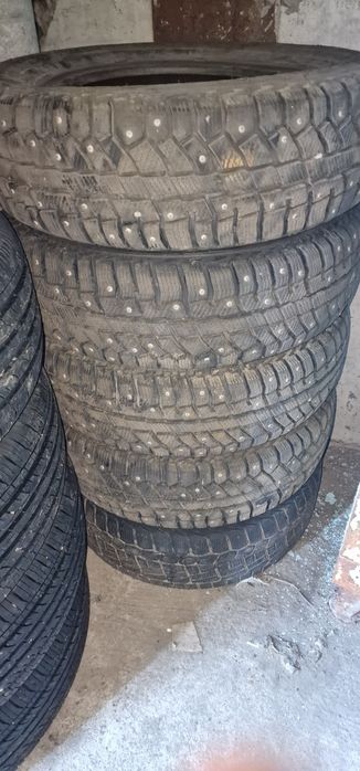 Продам резину зима шипованная