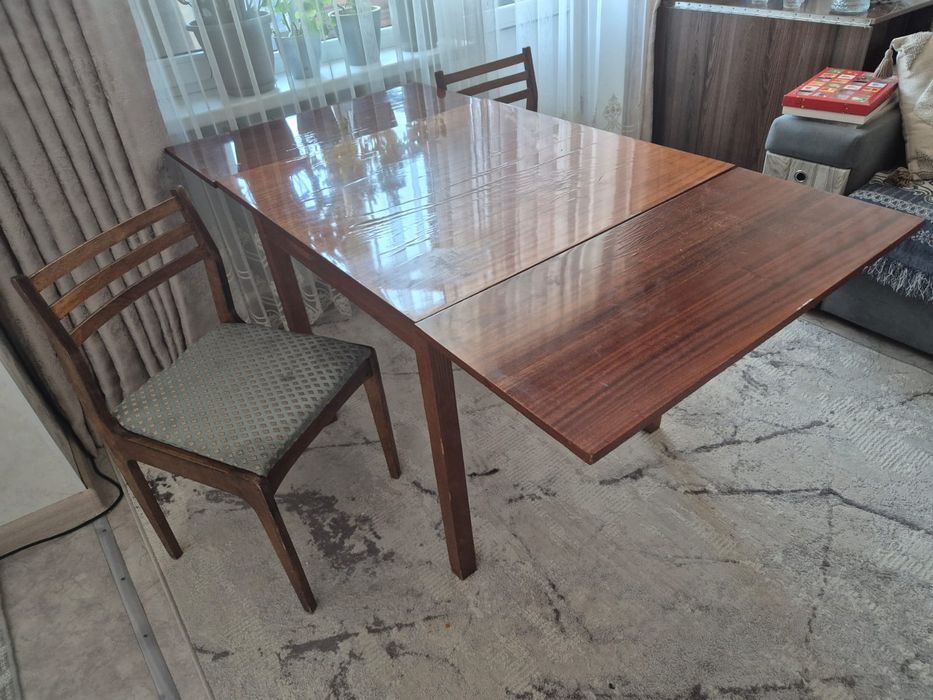 Стол с 6-ю стульями