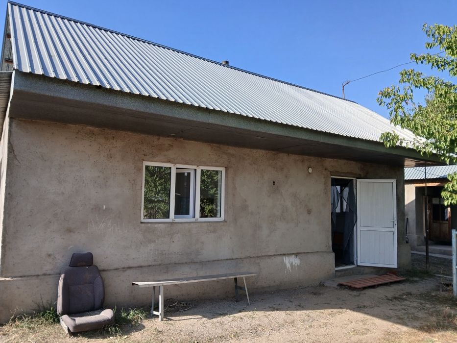 Квартирага бериледи