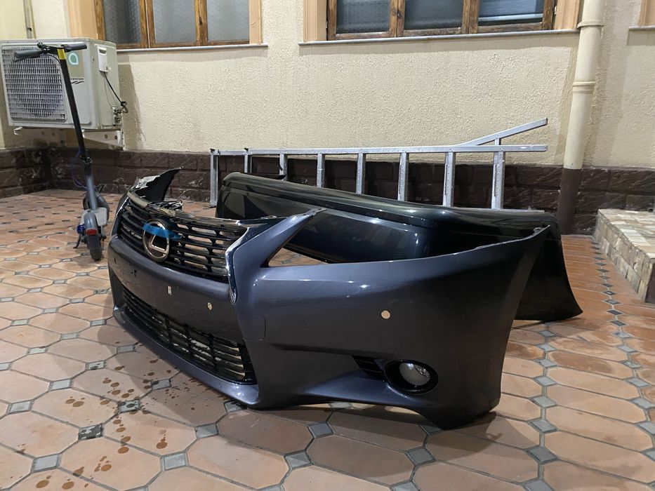 Бампер от Lexsus GS 250