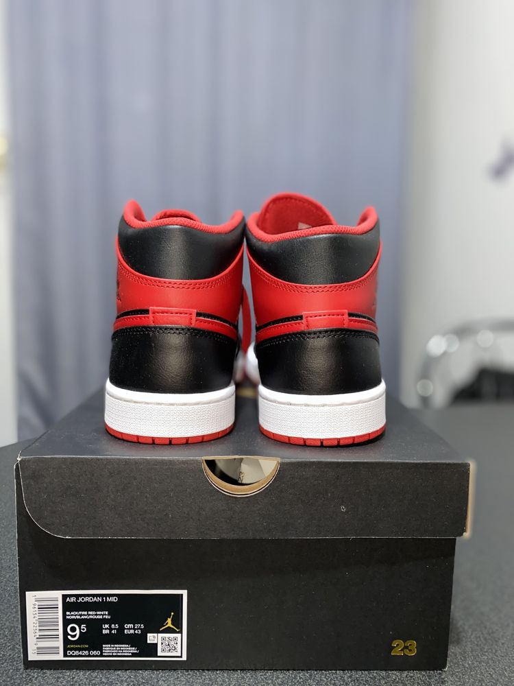 Nike Air Jordan 1 mid “Alternate Bred”