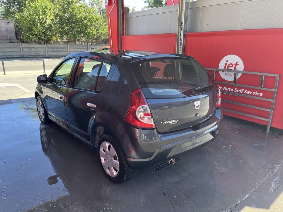 Dacia sandero stepway 1.6 benzina+GPL