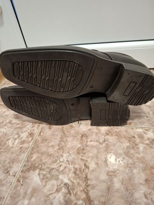 Pantofi ținută militară