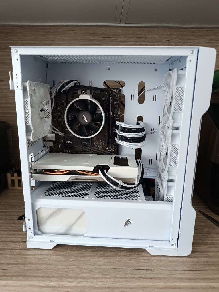 Геймърски компютър Ryzen 5 5600 + RTX 3060 12GB