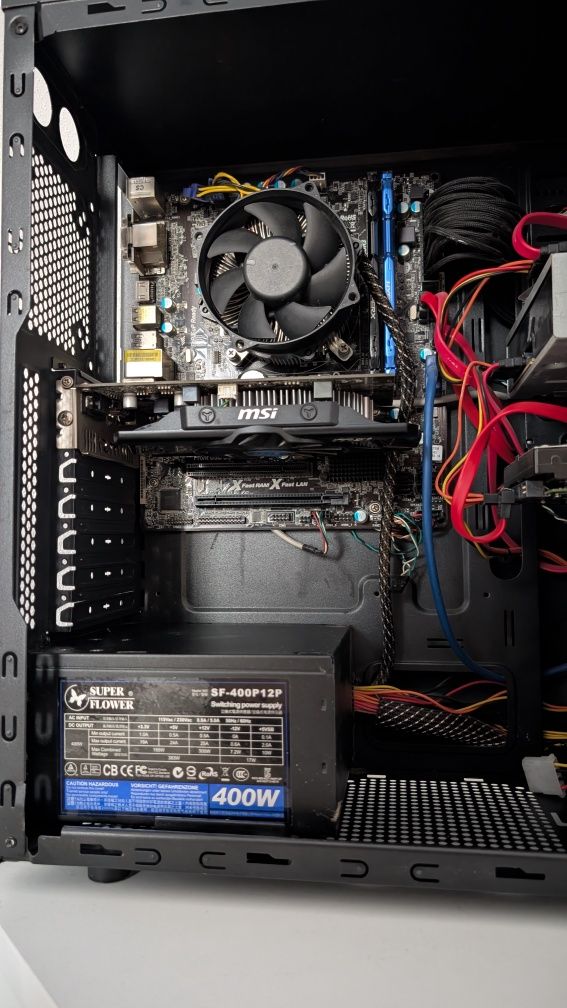 Sistem PC i5 3470/8gb/r7 250 1GB