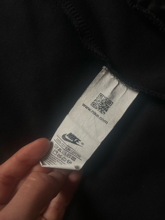 Vand nike tech putin descusut