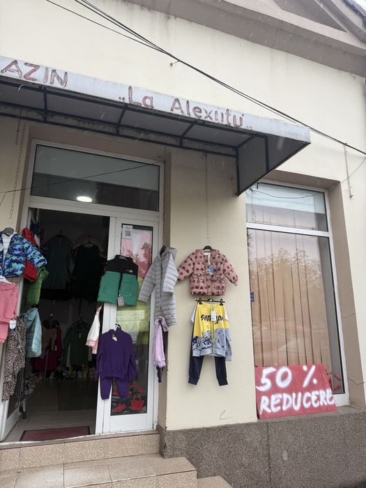 Spatiu comercial zona piata Calafat