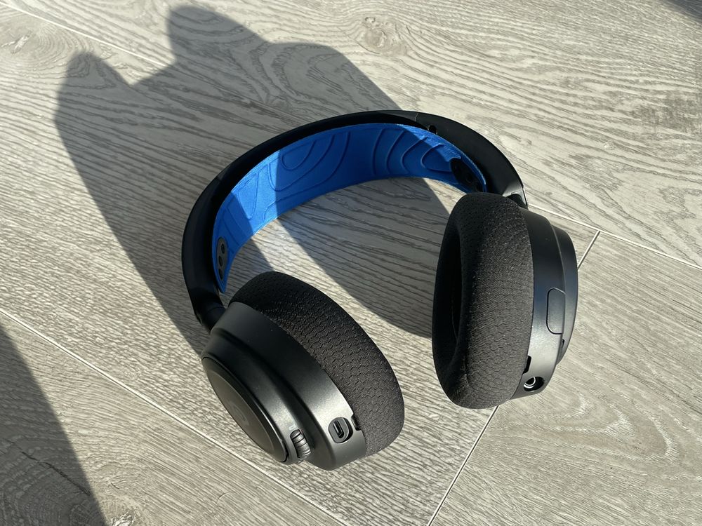 Casti ArctisNova 7P Wireless