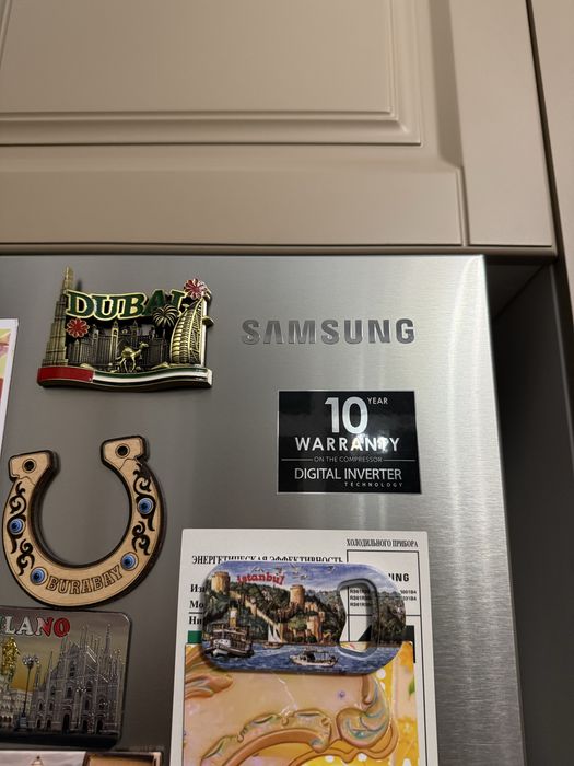 Холодильник Samsung RS61R5041SL серебристый