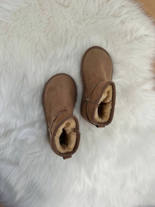 Ugg pentru copii.
