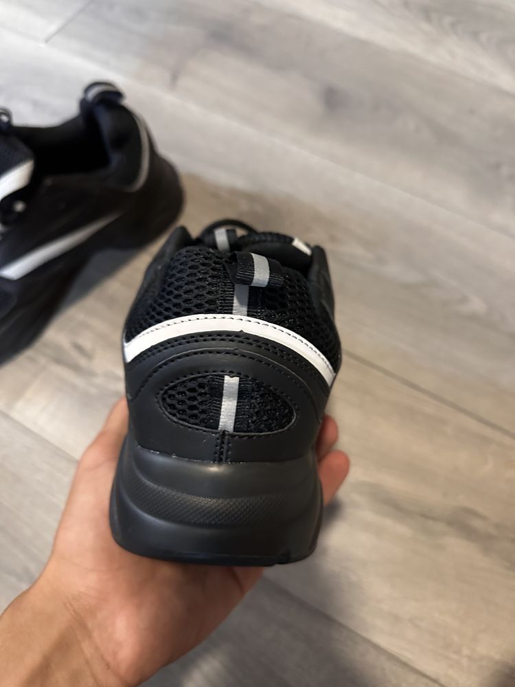 Dior B22 Premium