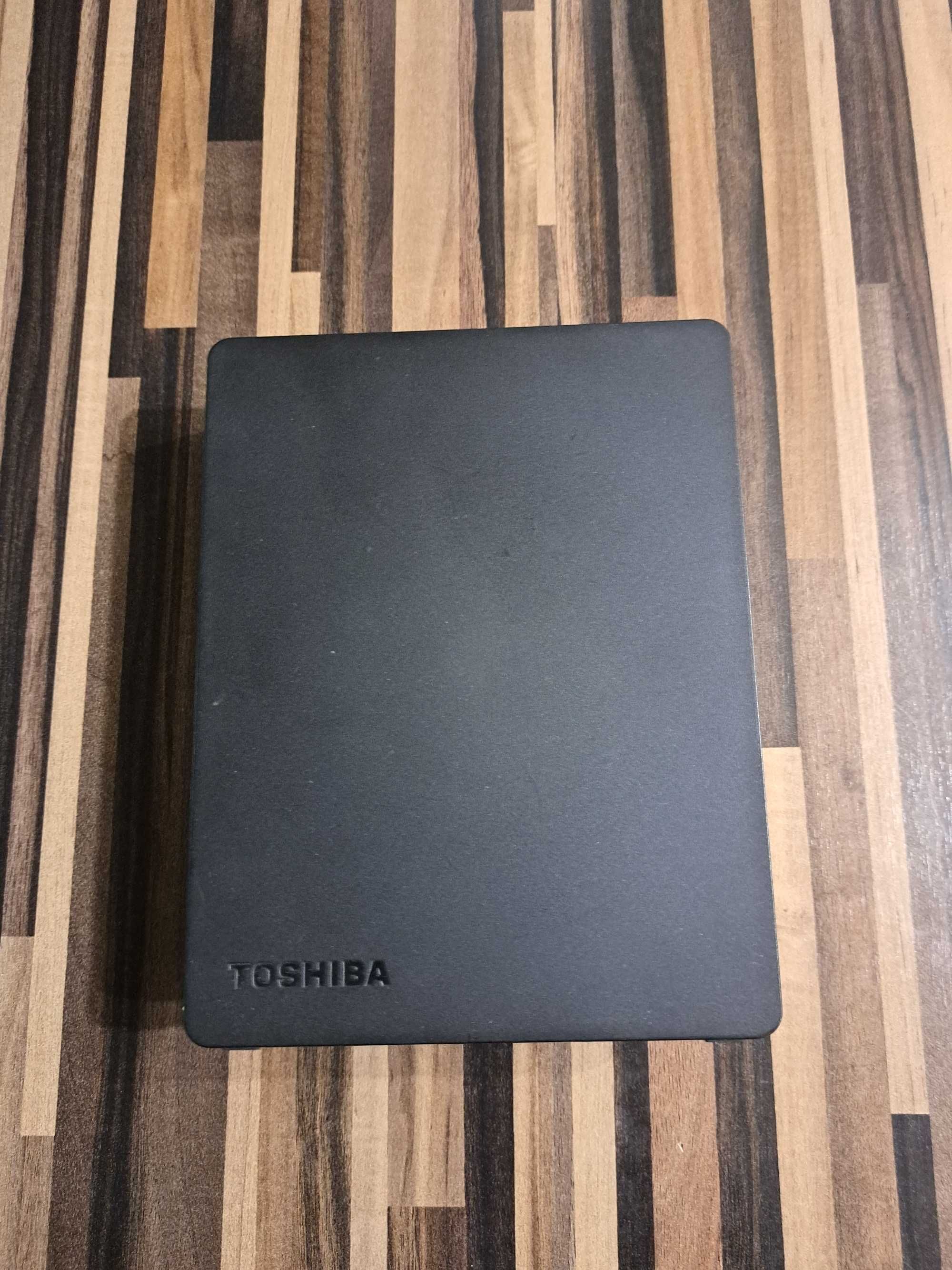 Външен твърд диск TOSHIBA CANVIO 2TB 3,5"  USB 3.0 / 2.0