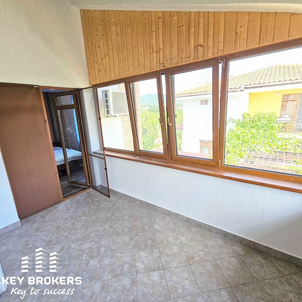 Продава се Къща в с. Гюльовца, Област Бургас - 119 кв.м за 1244 €/кв.м - Снимка #13