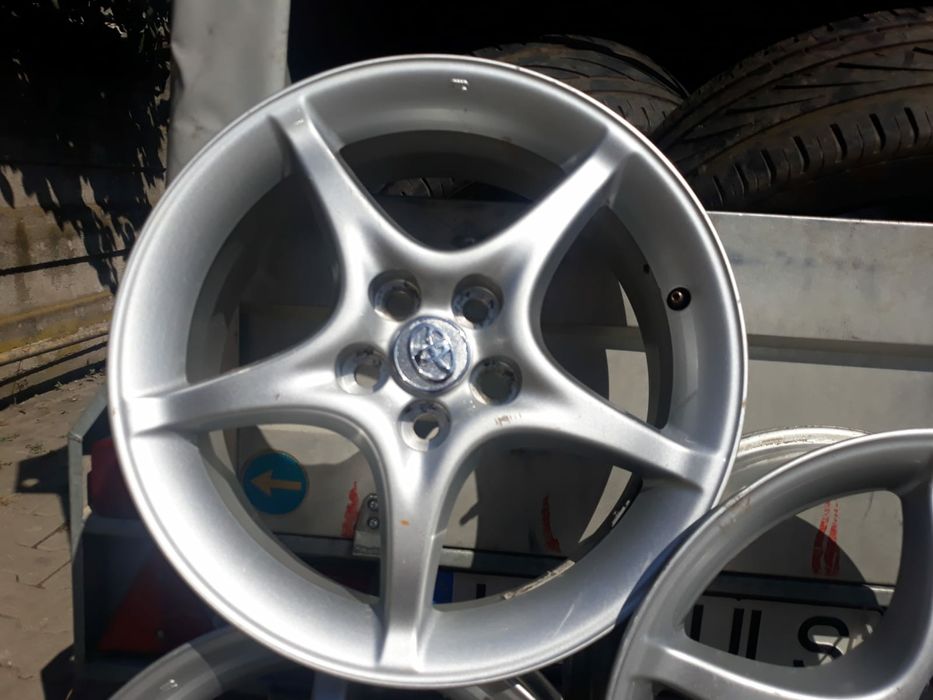 Vand jante aliaj Toyota!