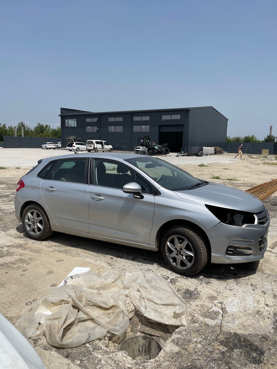 Dezmembrez Citroen C4 2014 1.4 95Cp