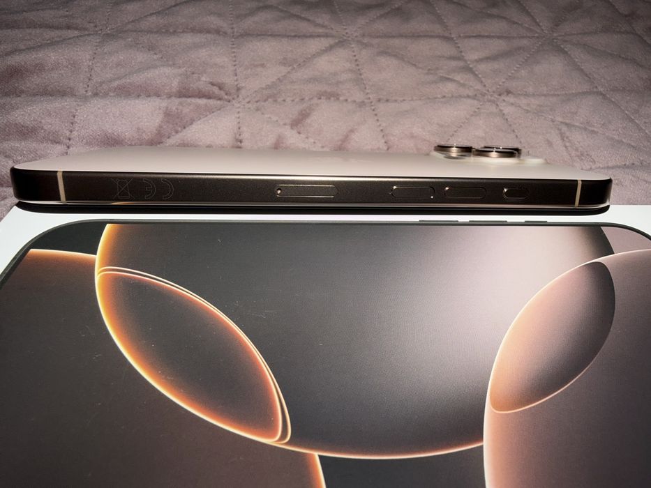 Iphone 16 pro max desert titanium 512gb