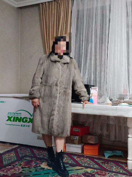 Шуба норковые , новая