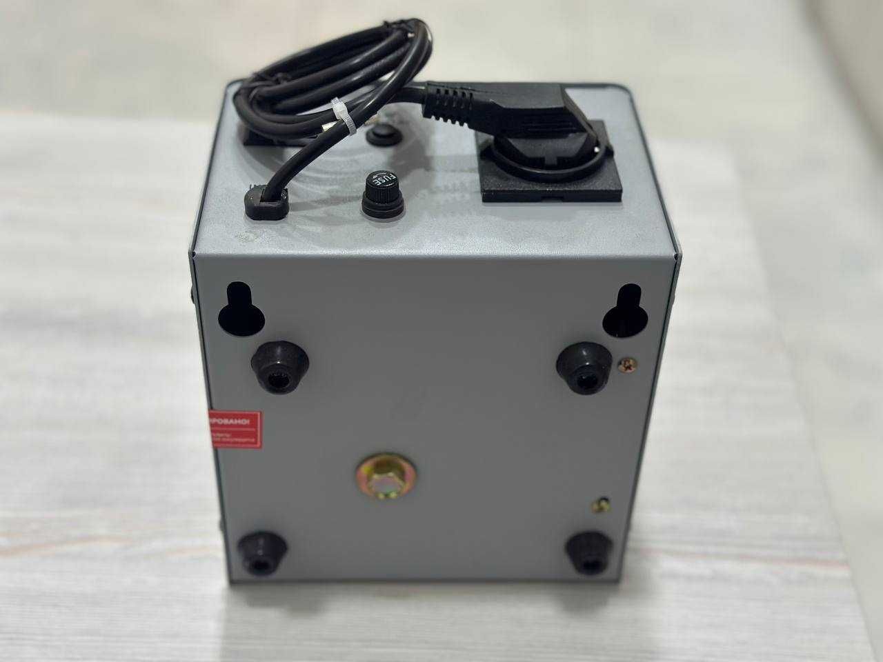 Стабилизатор напряжения DUSEL DRS95-500VA