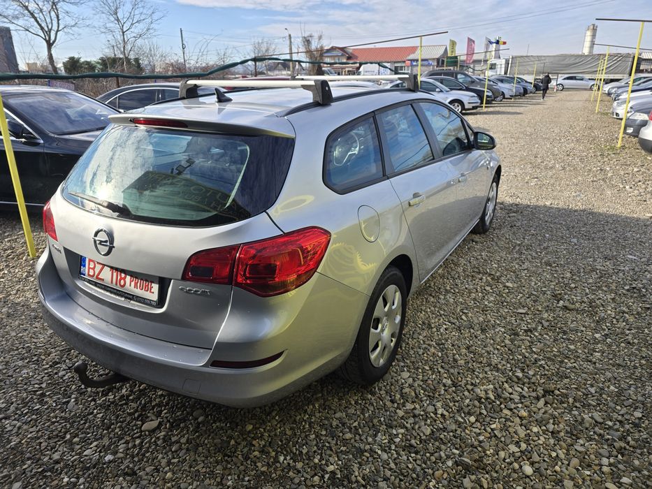 Opel Astra J 1.4 benzina fab 2012 RATE/CASH/BUY BACK