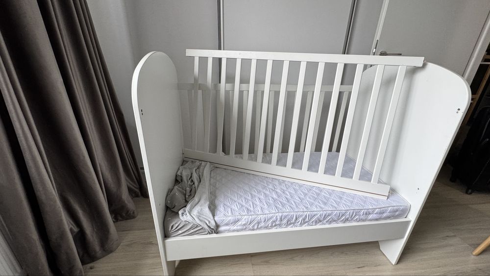 Patut Ikea stare foarte buna
