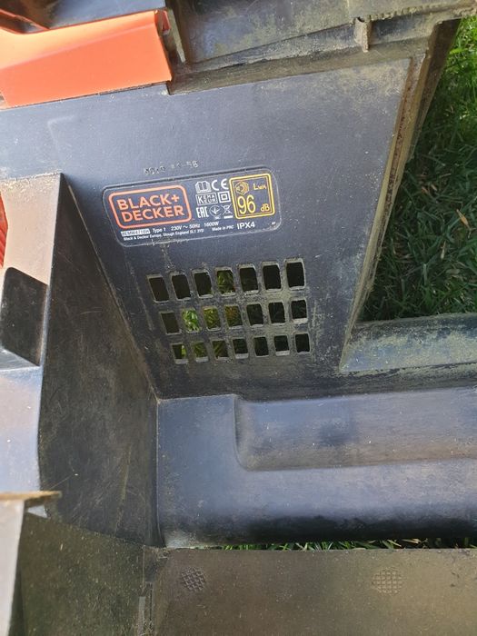 Masina tuns iarba Black+Decker
