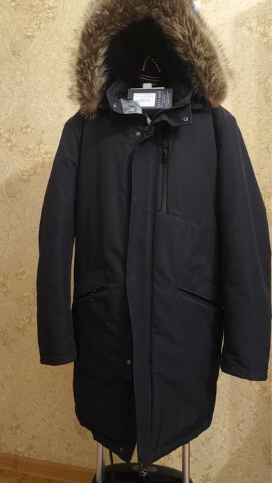 Продажа зимнией мужской куртки