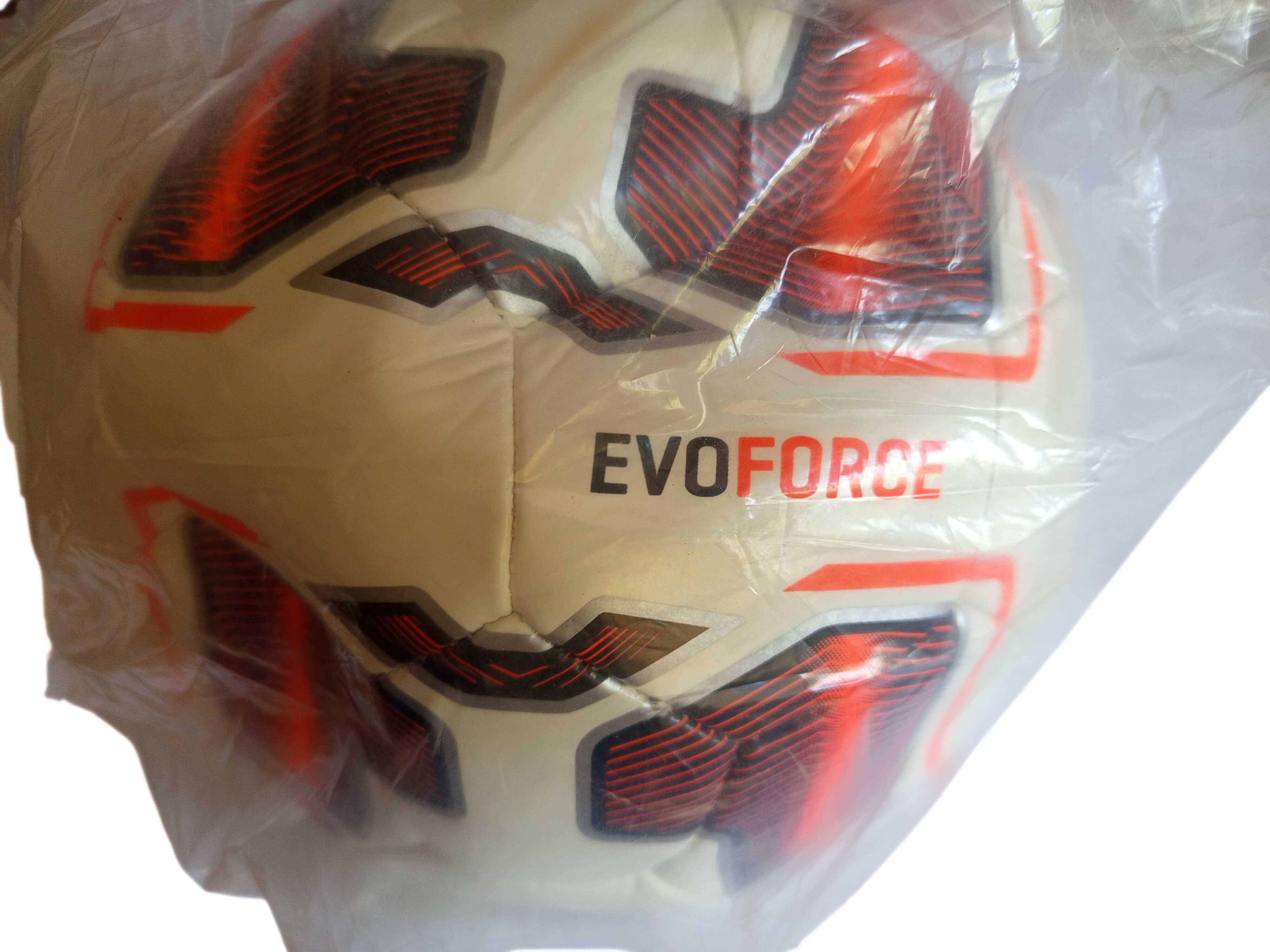 Футболни топки Evo Force Puma