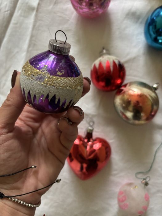 Globuri vechi sticla si plastic