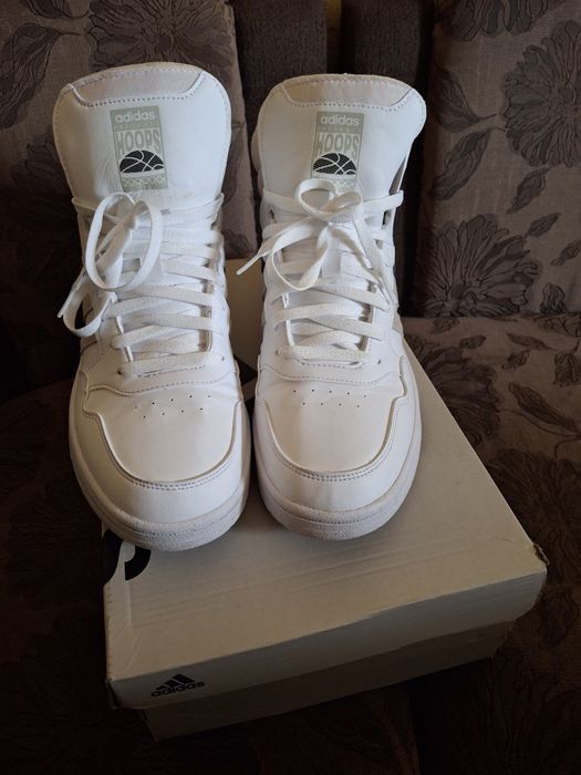 Кецове Adidas hoops 3.0 MID