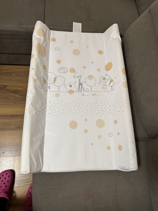 Продавам детска количка Maxi-Cosi Mura 4 2в1