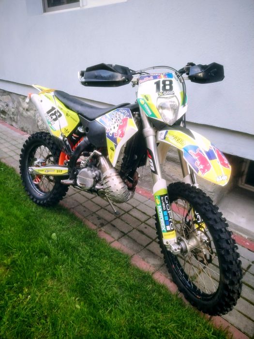 KTM EXC 200 Enduro 2T Pret fix.