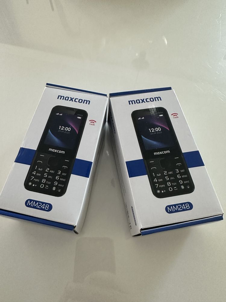 Telefon Mobil Maxcom MM248 cu butoane