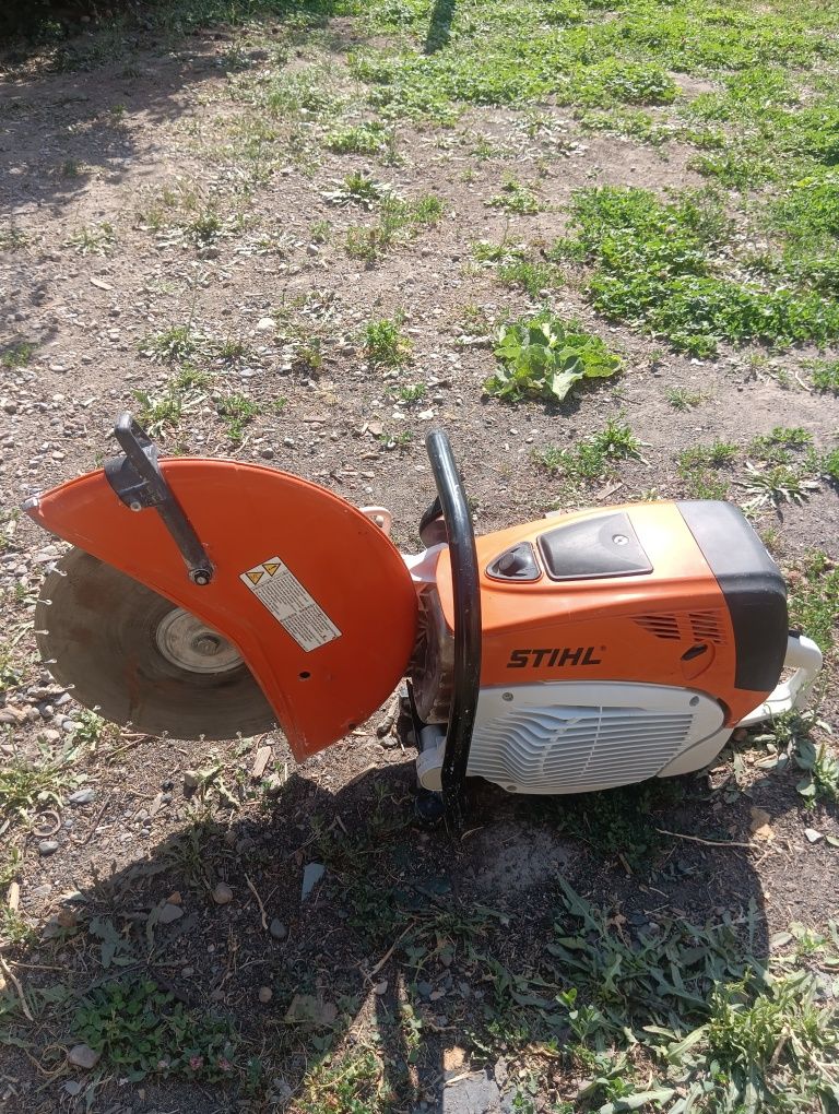 Резчик Stihl TS 800 бу 
Как новый идеально состояние