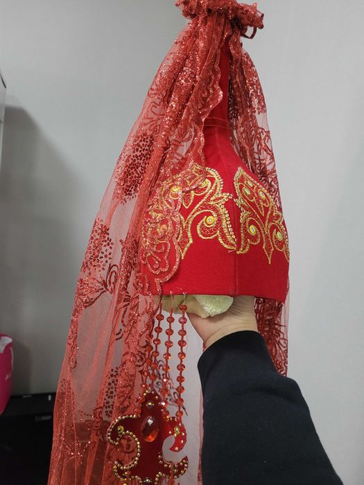 Саукеле красное для узату. Бу.