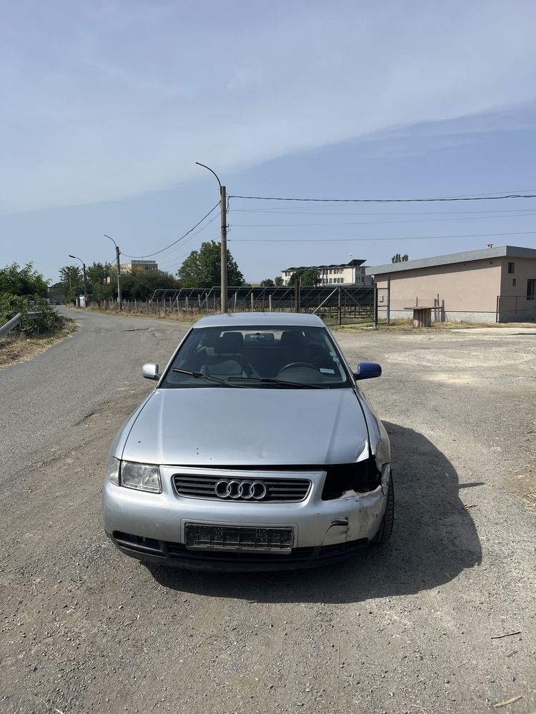 Audi a3 1.6 на части