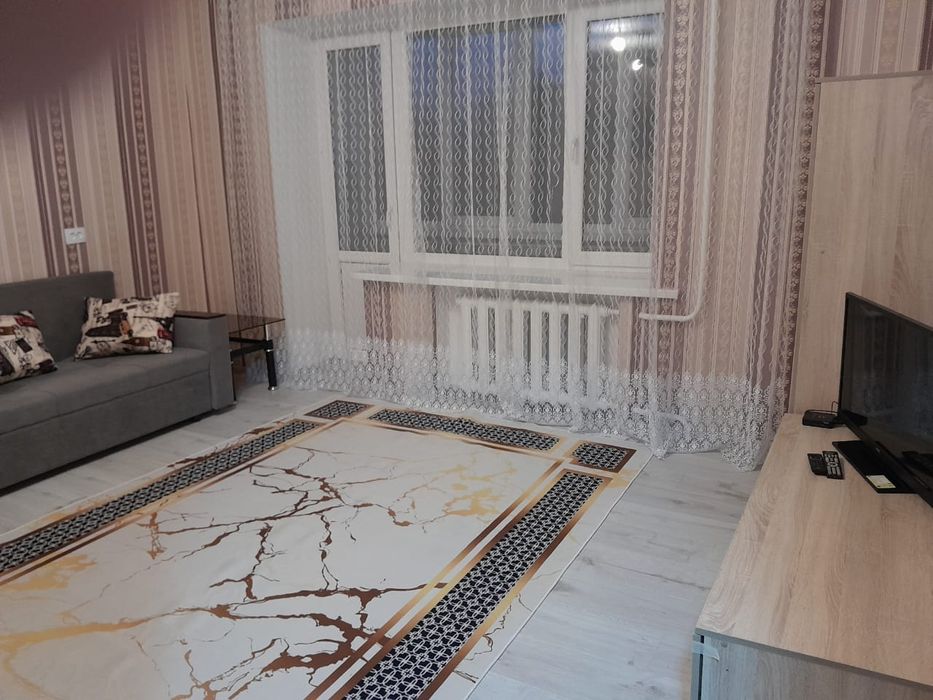 Сдам 1.5 Бурова 19/1 посуточно, почасово, понедельно