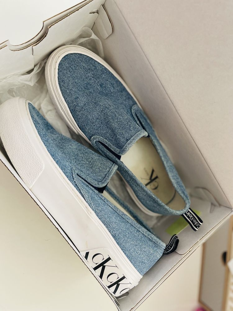 Calvin Klein гуменки от деним