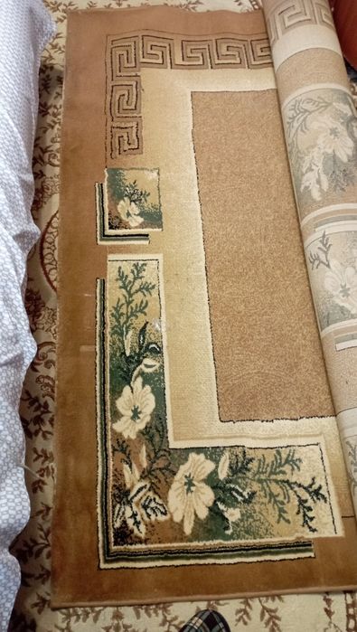 Продам ковёр 2*4 б/у