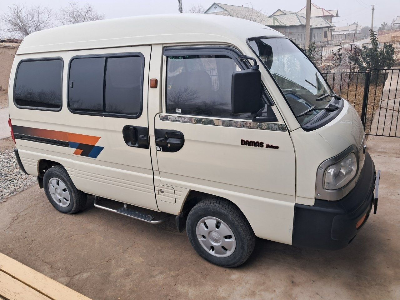 2012 yili, kraska toza, 213 000 yurgan, narxi 64 mln kelishiladi