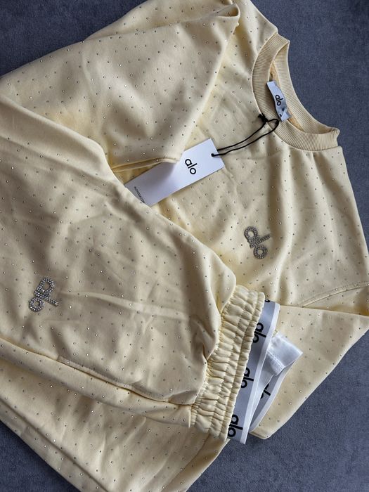 Дамски спортни екипи