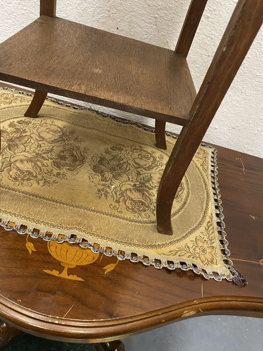 Френска поставка от дъб помощна маса