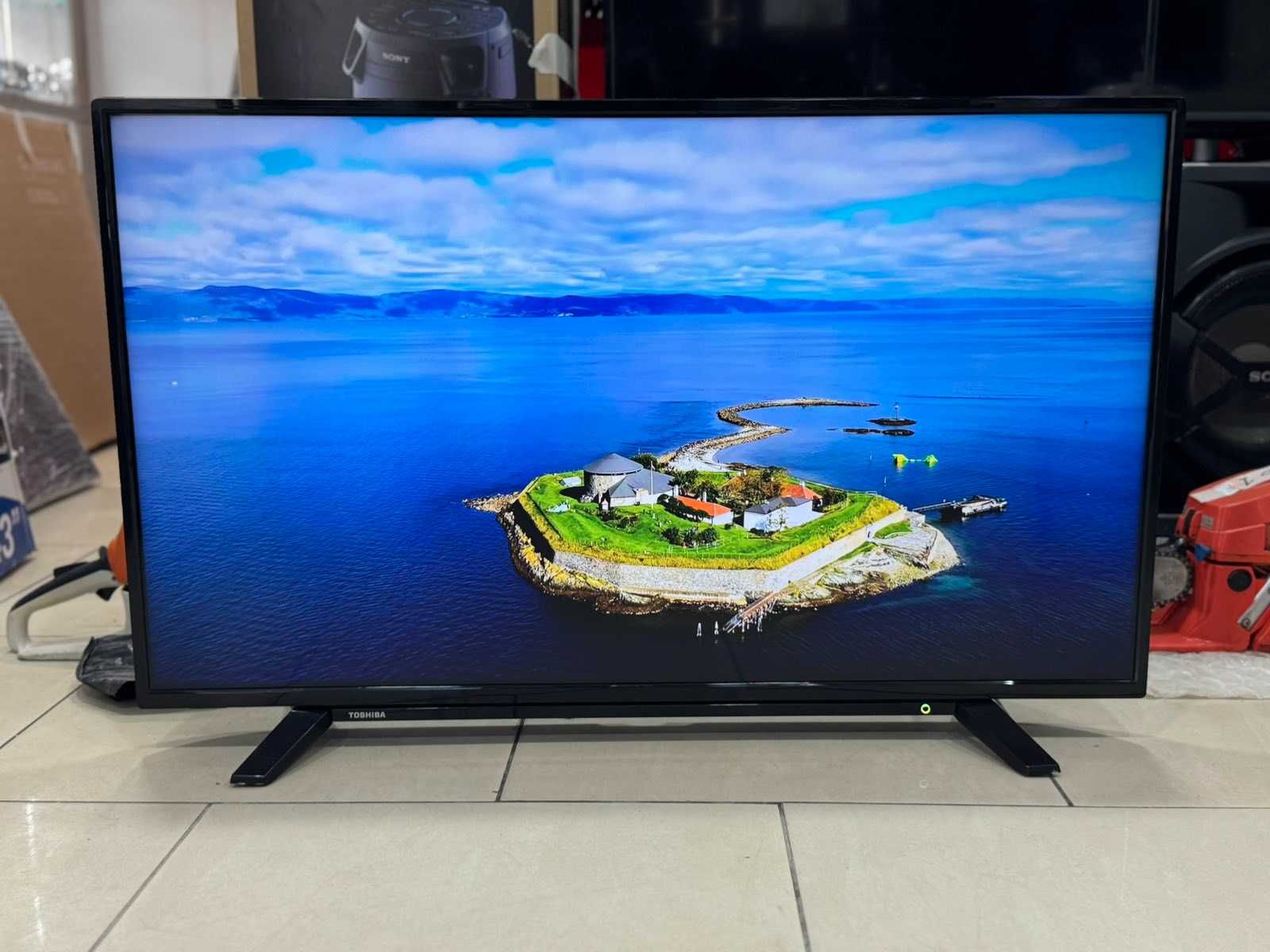 Телевизор Toshiba 43UA2063DG 4K Ultra HD Smart TV.