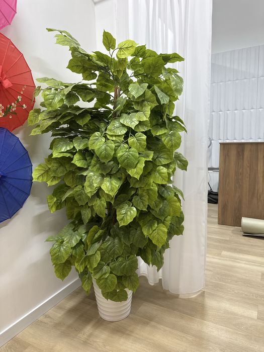 Продам искусственное дерево