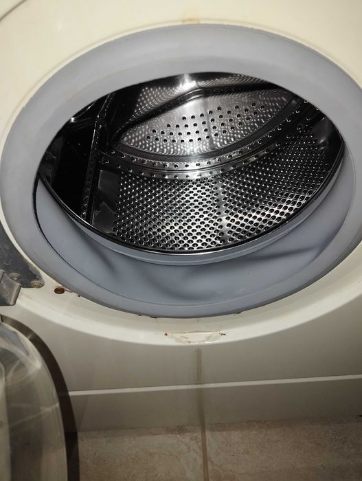 Италианска пералня ARISTON MARGHERITA SNELLA (слим - 47 см) -135 лв.